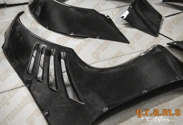 Nissan 350Z Front Fenders - Version 1 Wide Body Kit for Nissan 350Z Nissan 350Z Front Fenders - Version 1 Wide Body Kit for Nissan 350Z - 350z