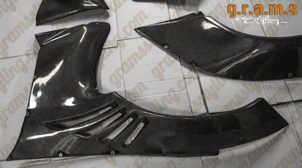 Nissan 350Z Front Fenders - Version 1 Wide Body Kit for Nissan 350Z Nissan 350Z Front Fenders - Version 1 Wide Body Kit for Nissan 350Z - 350z