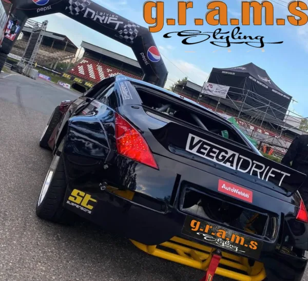 Nissan 350Z Rear Fenders - Version 1 Wide Body Kit Fenders / Full Rear Quarters for Nissan 350Z Nissan 350Z Rear Fenders - Version 1 Wide Body Kit Fenders / Full Rear Quarters for Nissan 350Z - 350z