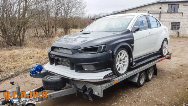 Mitsubishi Lancer Evo X Varis Style Wide Body Side Skirts - Evolution X