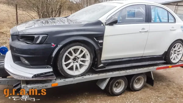 Mitsubishi Lancer Evo X Varis Style Wide Body Side Skirts - Evolution X