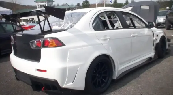 Mitsubishi Lancer Evolution X Rear Fenders - Varis Style - Evolution X