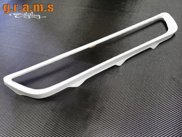 Lexus IS and Altezza Front Bumper Grill "TR Style" - IS200 / IS300