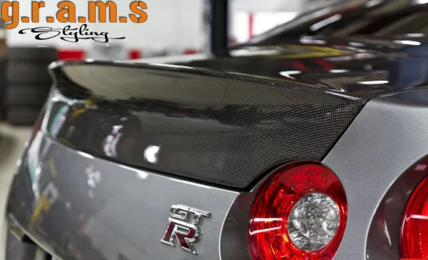 Nissan GTR R35 Boot Lid with ducktail spoiler - GTR R35