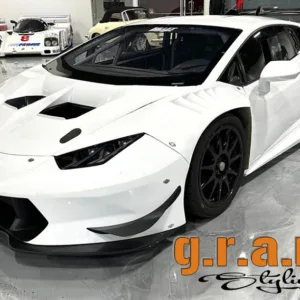 Lamborghini Huracan Super Trofeo-Style Front Bumper | Carbon/Fibreglass - Huracan